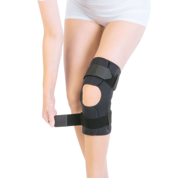 Бандаж на коленный сустав с полицентрическими шарнирами Т-8508  Trives